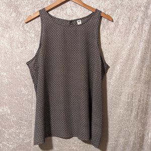 Old Navy Black Flowy Tank with White Design EUC
